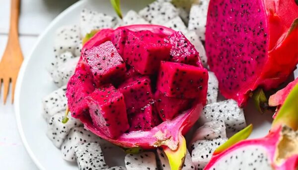 Dragon Fruit Red - (1piece)